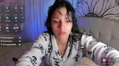 mia3 online show from October 10, 5:56 am