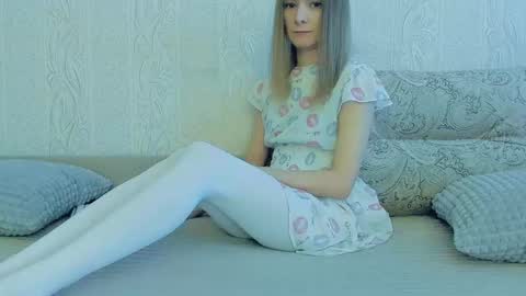 Lily online show from March 10, 3:45 am