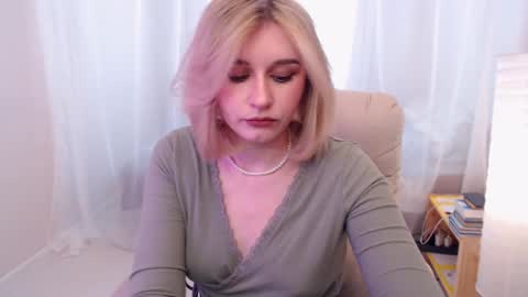 Freya online show from February 13, 11:06 am