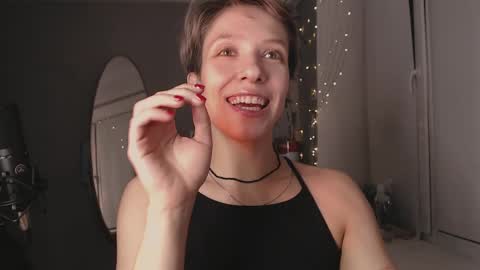 Alex and Kris long hair online show from December 29, 9:30 pm