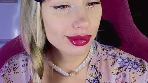 Alice  online show from May 29, 1:36 am