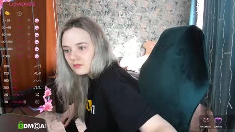 Molly online show from March 10, 9:12 am