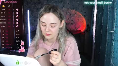 Molly online show from October 1, 3:00 am