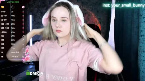 Molly online show from March 31, 2:33 am