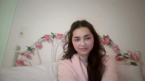 yourbella37 online show from May 6, 7:51 pm