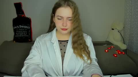 yourgem__ online show from March 6, 7:32 pm