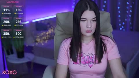 L O L A online show from October 27, 9:09 pm