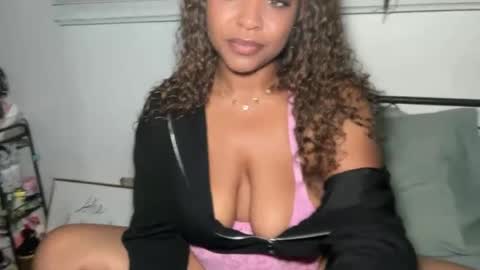 YOURMOMMY online show from July 26, 4:31 am