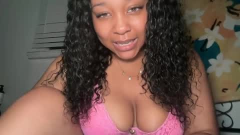 YOURMOMMY online show from June 12, 11:51 am