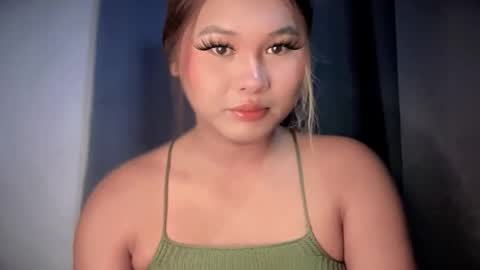 yoursweetgirl_zia online show from March 28, 9:42 am