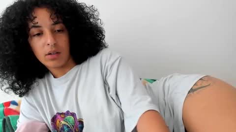 elizabeth  ju   online show from February 17, 5:23 pm