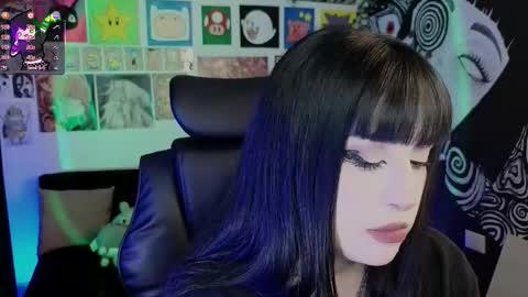    rawr   Anne Independent model      online show from November 14, 10:21 pm