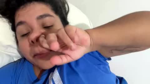 Yuli Independent model online show from November 23, 5:10 am