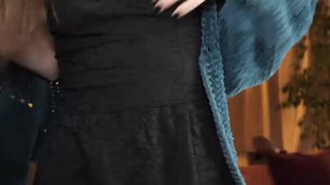 yulla dao online show from November 8, 6:13 pm