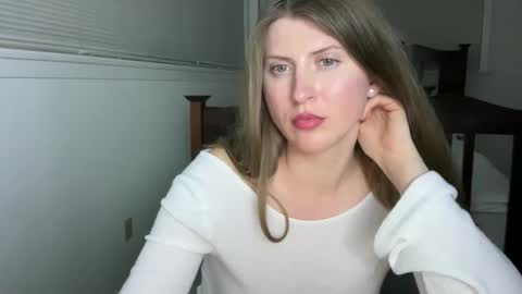 yumiandwolf online show from February 21, 4:57 am