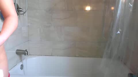 Payton kelly online show from April 10, 6:14 pm