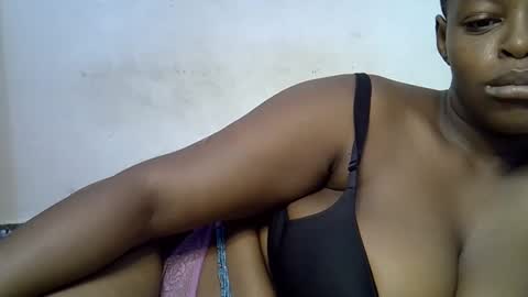 yummy_boobs01 online show from April 10, 10:32 am