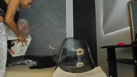 Yummyduo online show from March 10, 1:21 pm