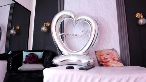 Yummyduo online show from April 10, 11:49 am