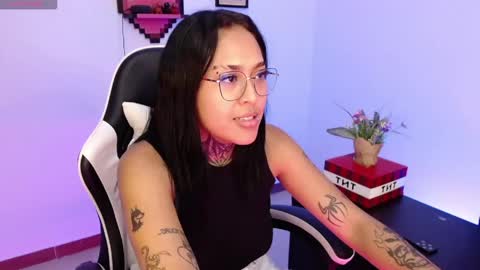 Angelly online show from April 17, 11:29 pm