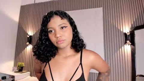 zafira online show from October 3, 1:27 pm