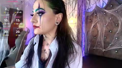   online show from October 31, 8:02 pm