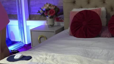 ZaraBlair online show from August 7, 9:49 am