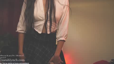 Miss Lynch   Next show  2911 online show from January 13, 10:24 pm