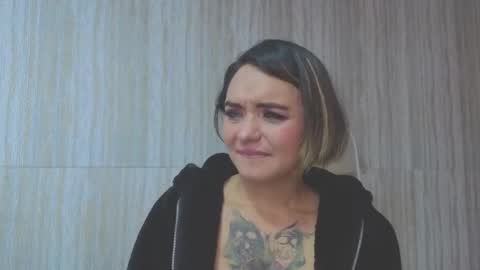 Isabella online show from February 5, 1:03 pm