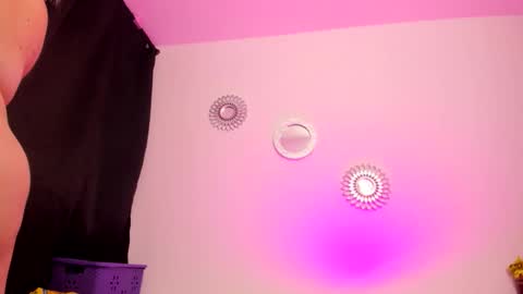 Zaritha Li online show from September 16, 10:34 am