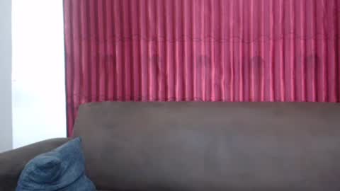 zeldaa1988 online show from December 4, 8:01 am