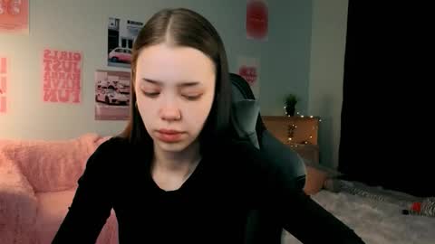 Lara online show from February 26, 7:35 pm