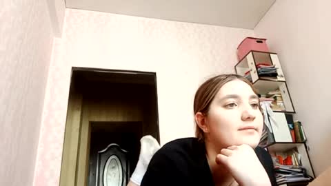 zeniabrossoit online show from March 28, 8:25 am