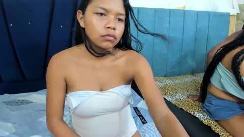 zeynep_20_ online show from December 21, 1:54 am