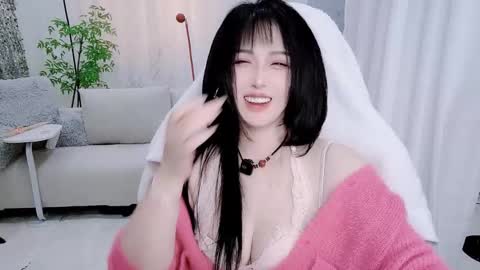 zhen online show from December 17, 4:00 pm