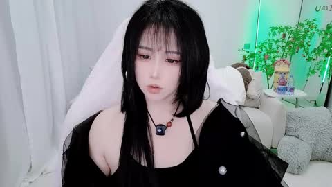 zhen online show from February 17, 1:10 pm