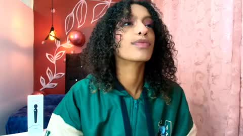 Zia Green online show from February 1, 12:05 pm