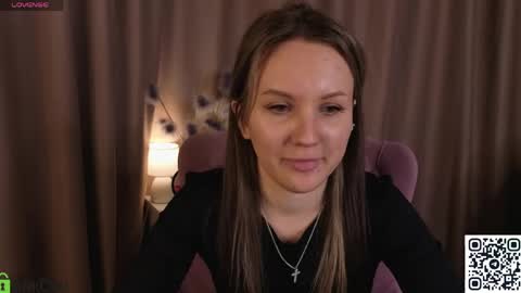 Zlata  Mon Tue Thu Fri Sun Sa GMT 3 0000pm - 0600pm  online show from May 11, 10:28 am