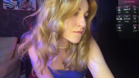 Zoe online show from February 18, 7:10 pm