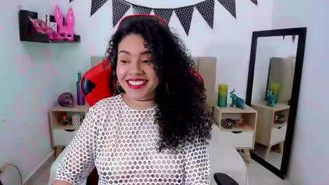 Zoe Gruber online show from December 15, 8:47 pm