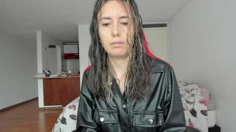 ZOE online show from March 30, 9:47 pm