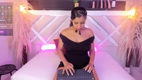 Zoey  online show from April 16, 10:23 pm