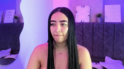 zoe_jones7 online show from February 9, 5:32 am