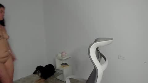 Zoe online show from April 24, 1:52 am