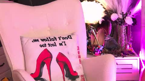 ZoeMesmerize online show from October 16, 3:09 am