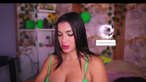 zoey fox  online show from March 22, 11:00 pm