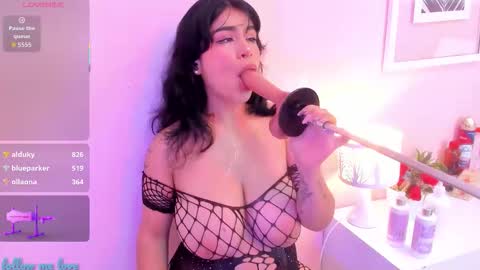 ZYLE online show from November 6, 12:33 pm