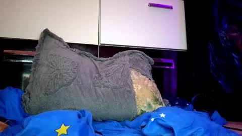 zzarraaa online show from November 3, 8:13 pm