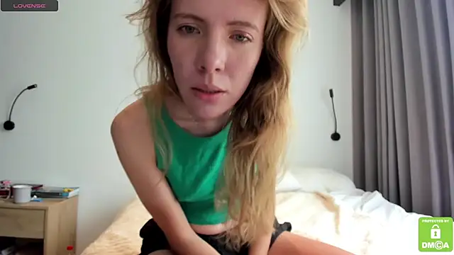 Kalisee  online show from March 31, 6:24 am