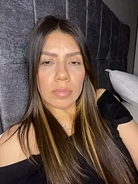 martina contreras online show from March 4, 4:08 am